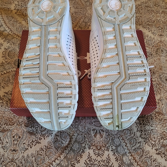 Shoes - Picture 3 of 6